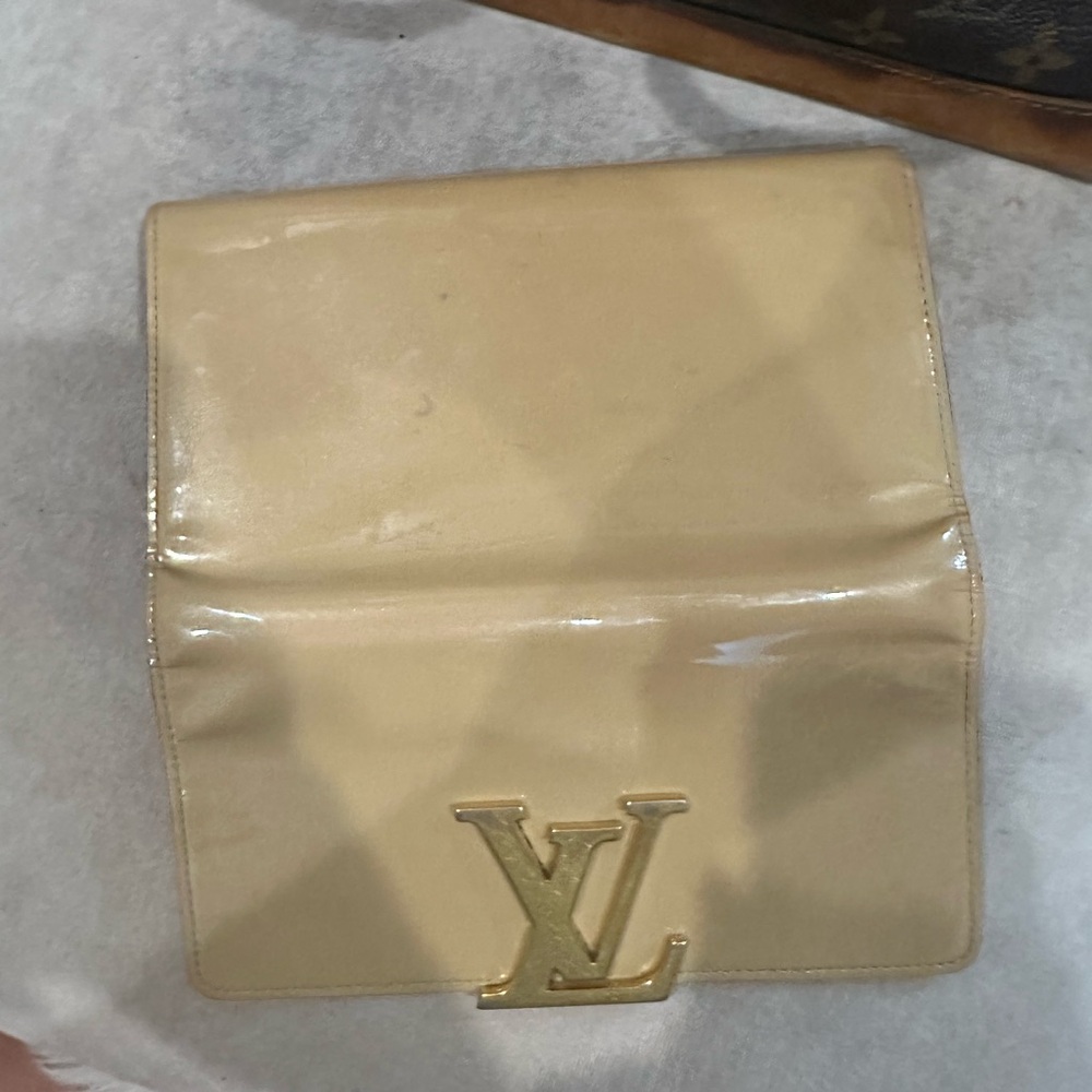 Louis Vuitton clutch - Picture 9 of 15